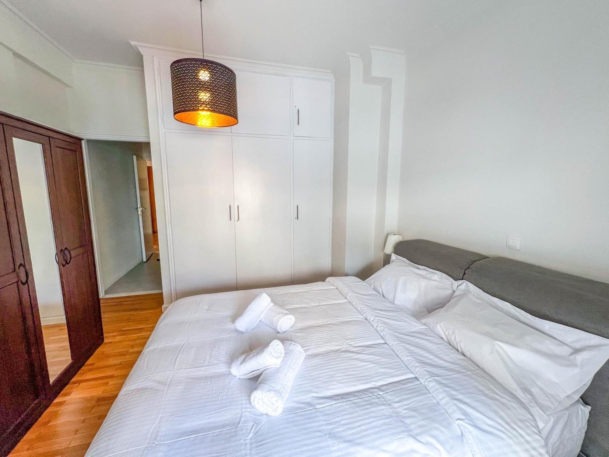 Family Two Bedroom Apartment Benaki Athènes Extérieur photo
